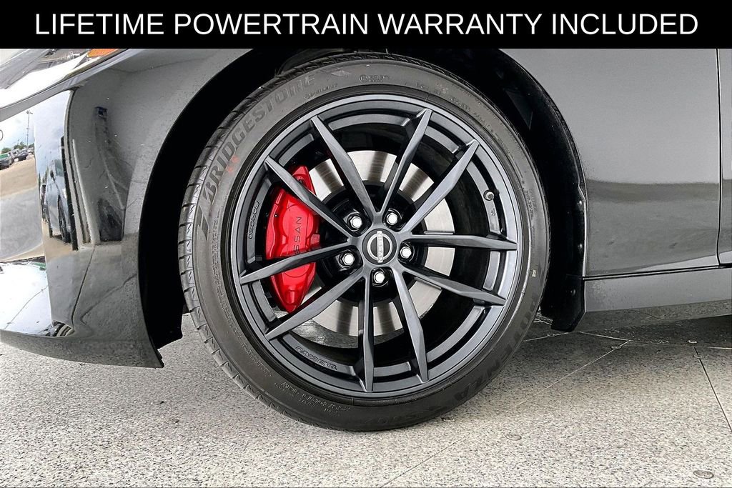 Used 2025 Nissan Z Performance w/ Floor Mat Package RWD image 12