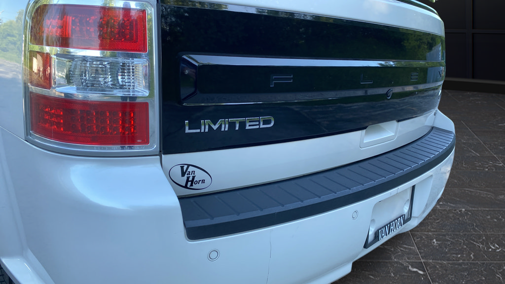 Used 2018 Ford Flex Limited w/ Equipment Group 301A AWD/4WD image 44