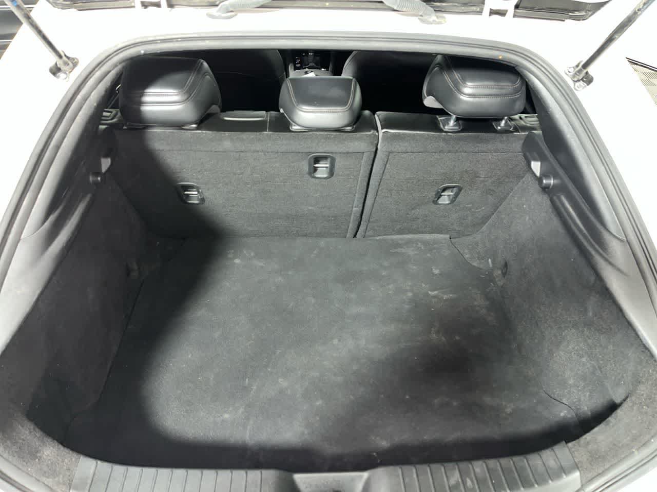 Used 2019 MAZDA MAZDA3 Hatchback w/ Preferred Package FWD image 28