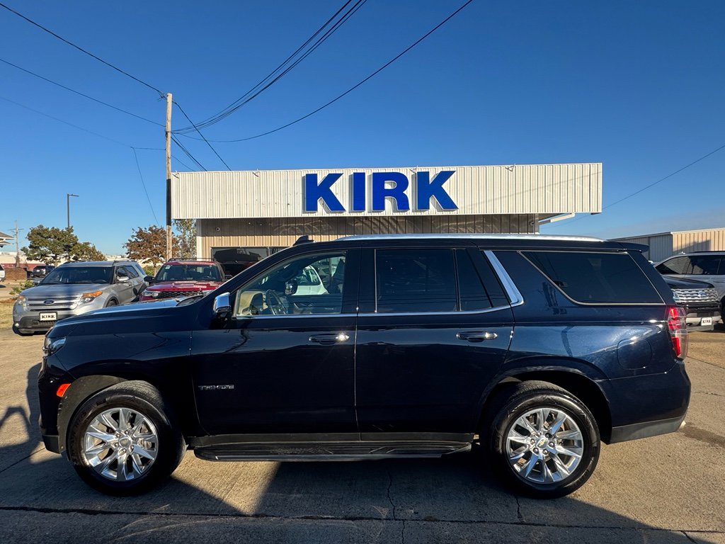 Used 2021 Chevrolet Tahoe Premier w/ Premium Package image 2
