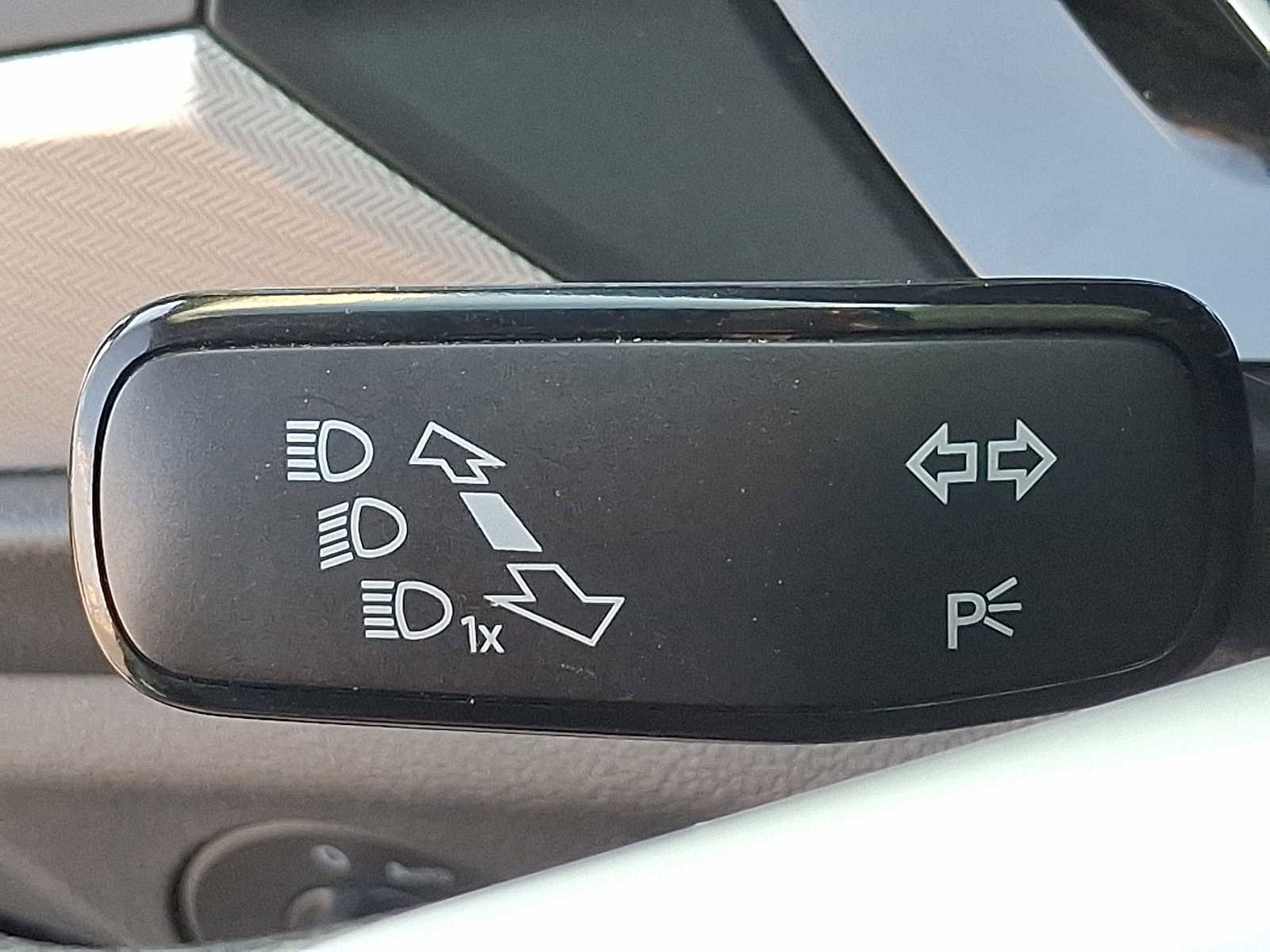 Used 2019 Volkswagen Jetta S w/ Driver Assistance Package FWD image 26