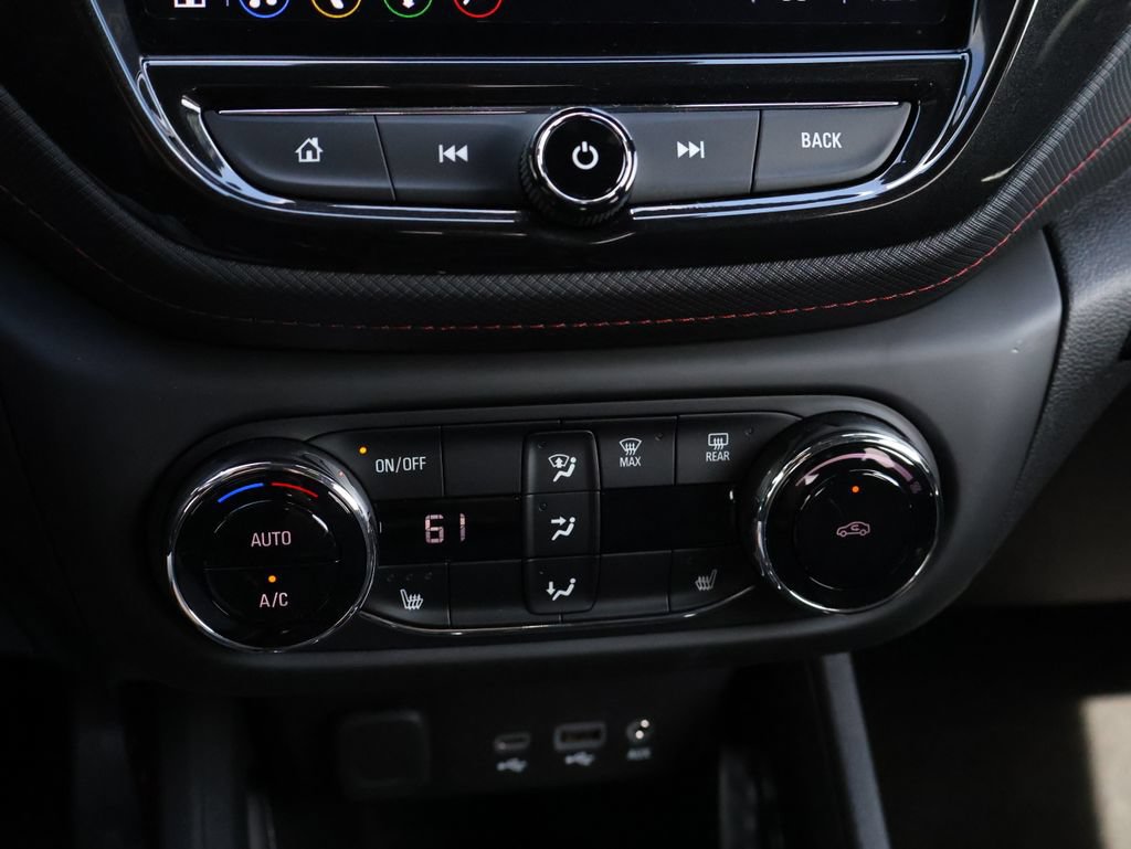 Used 2023 Chevrolet TrailBlazer RS w/ Convenience Package FWD image 23