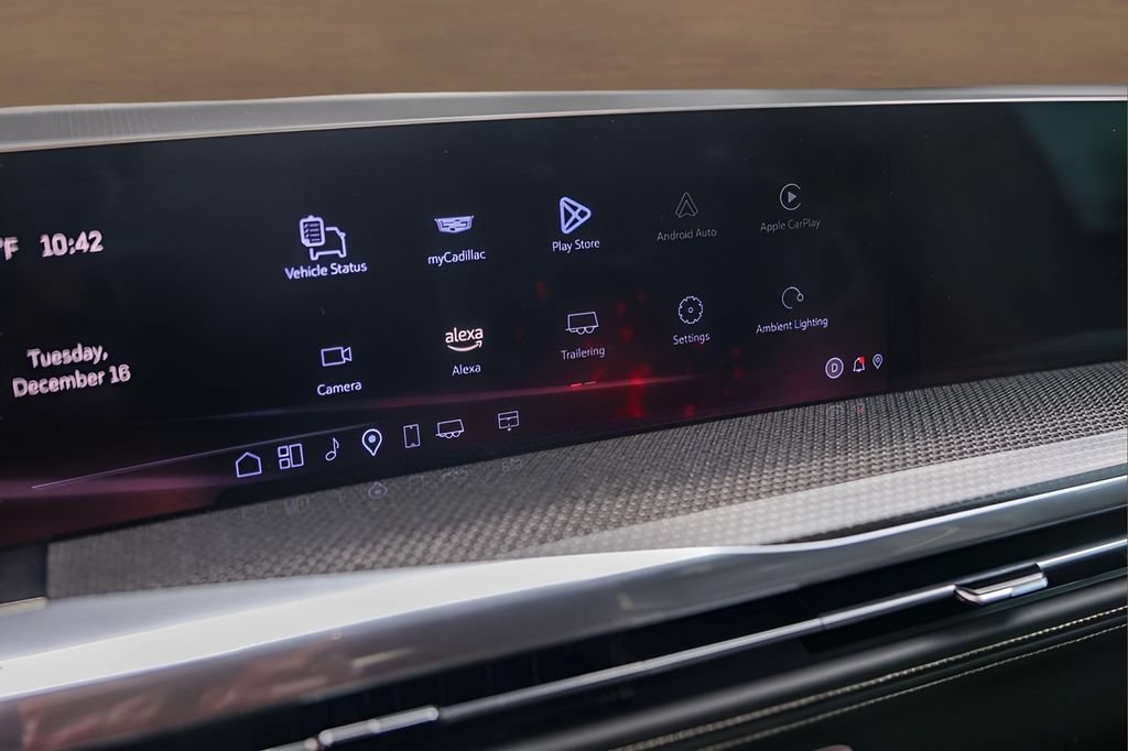 Certified 2025 Cadillac Escalade ESV V AWD/4WD image 16