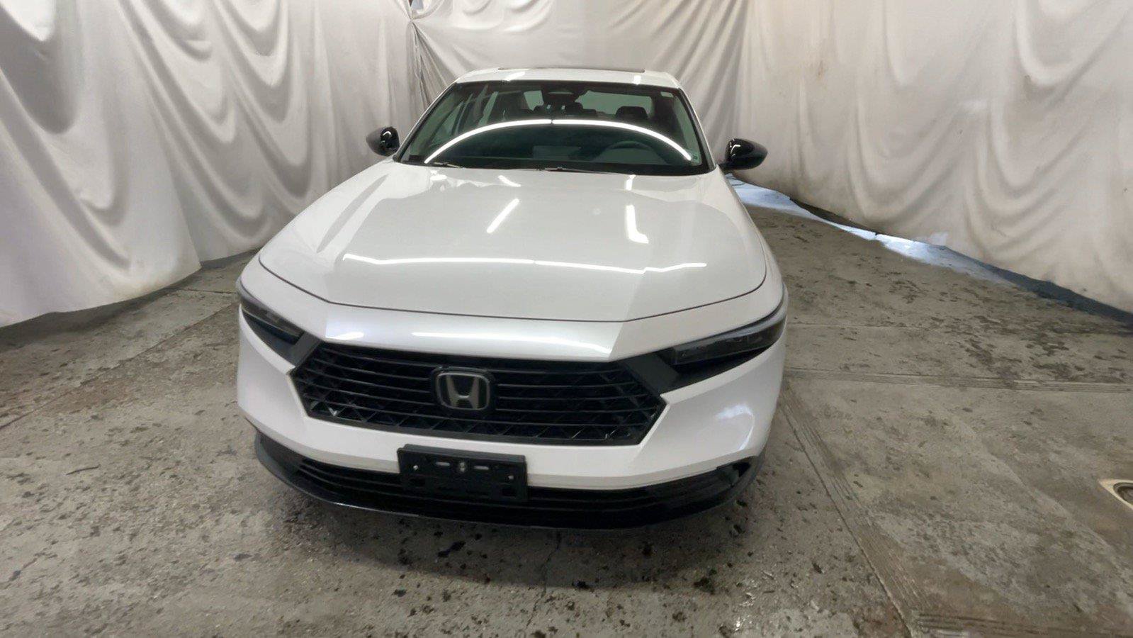 Used 2025 Honda Accord SE image 15
