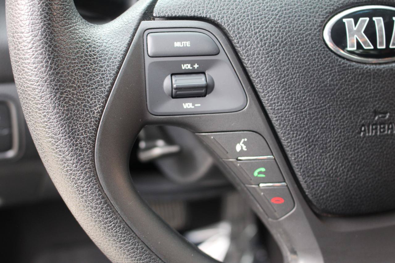 Used 2016 Kia Forte LX FWD image 17