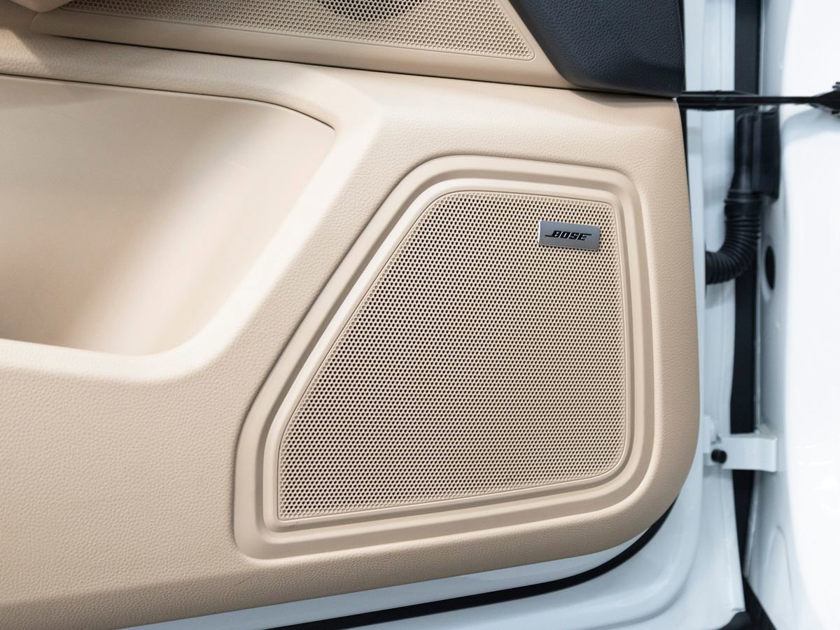 Certified 2025 Porsche Macan image 27