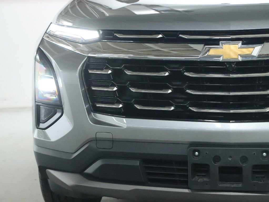 Used 2025 Chevrolet Equinox LT FWD image 6