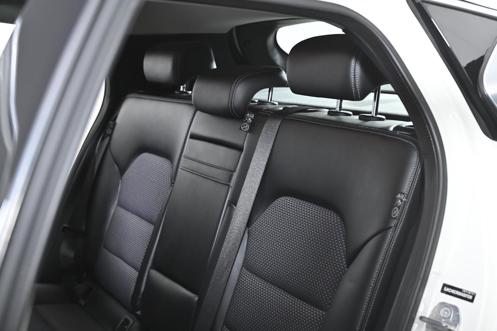 Used 2019 INFINITI QX30 Premium w/ Navigation Package image 25