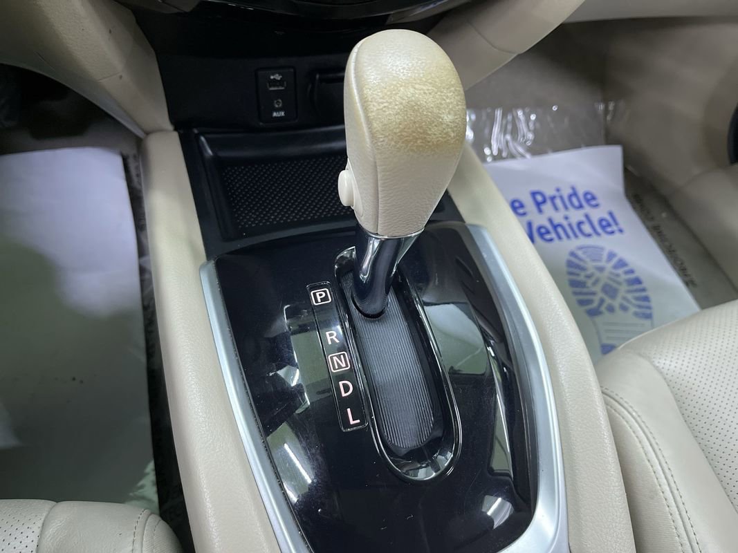 Used 2015 Nissan Rogue SL image 25