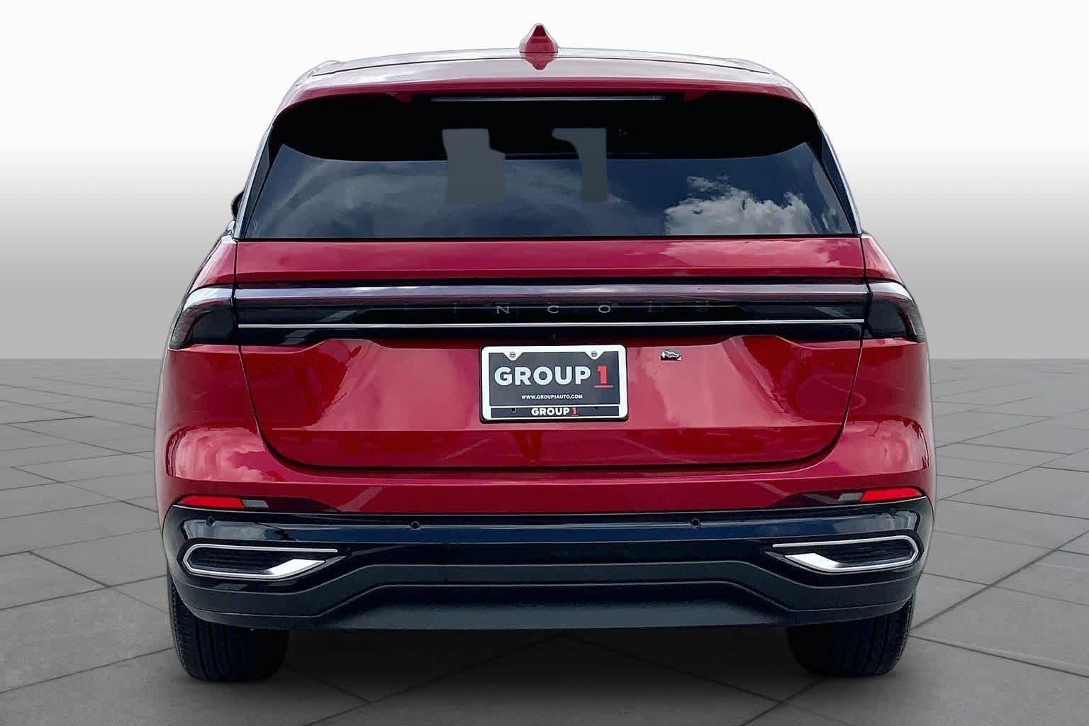 Used 2024 Lincoln Nautilus Premier w/ Equipment Group 102A AWD/4WD image 5
