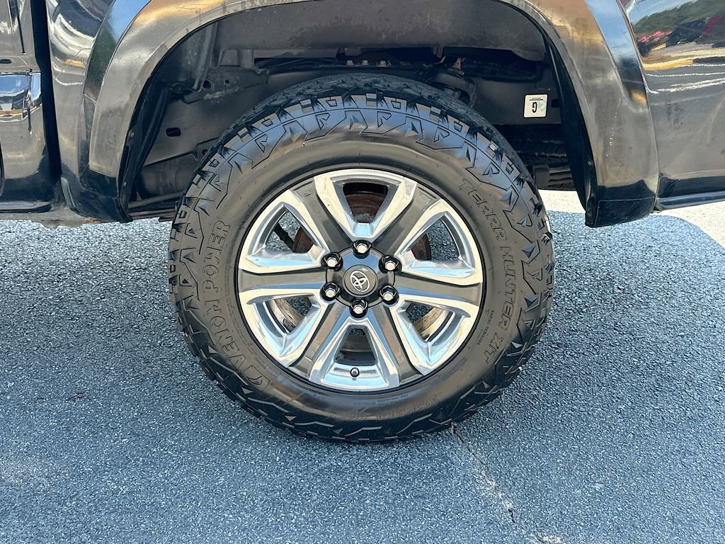 Used 2017 Toyota Tacoma Limited w/ Tow Package AWD/4WD image 24