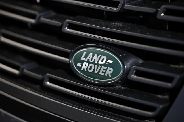 New 2025 Land Rover Range Rover SE image 4