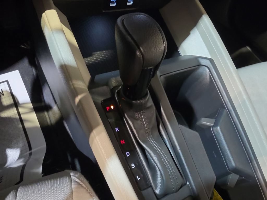 Certified 2025 Honda Accord SE image 21