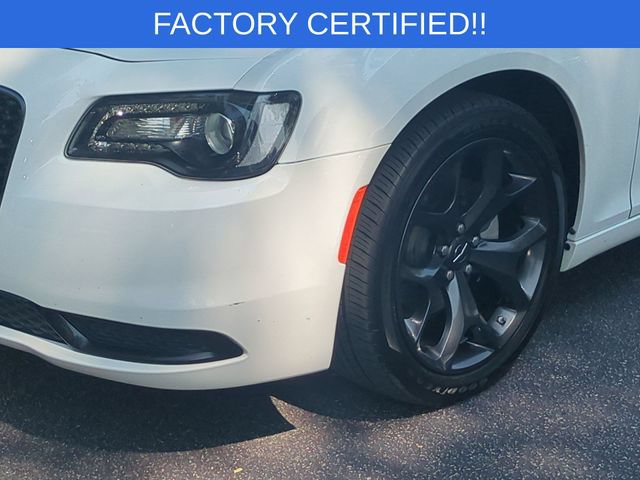 Certified 2023 Chrysler 300 Touring w/ Sport Appearance Package RWD image 9