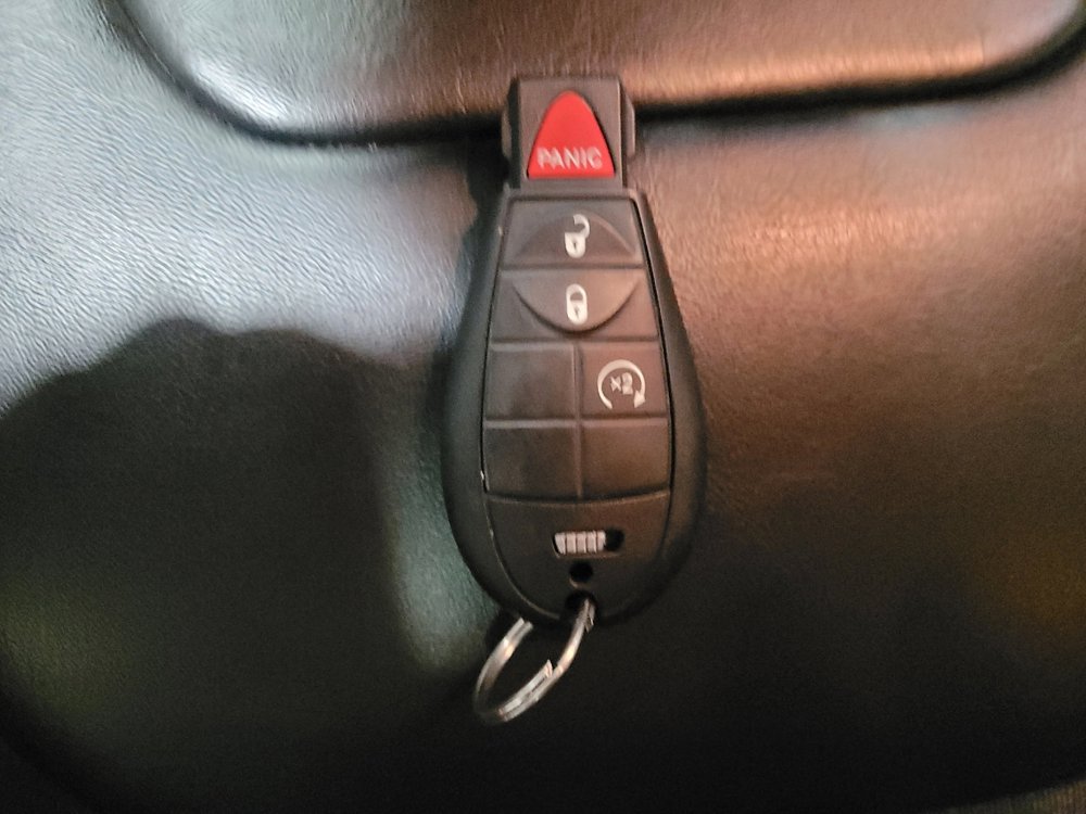 Used 2022 Jeep Cherokee Latitude w/ Sun & Sound Group image 32