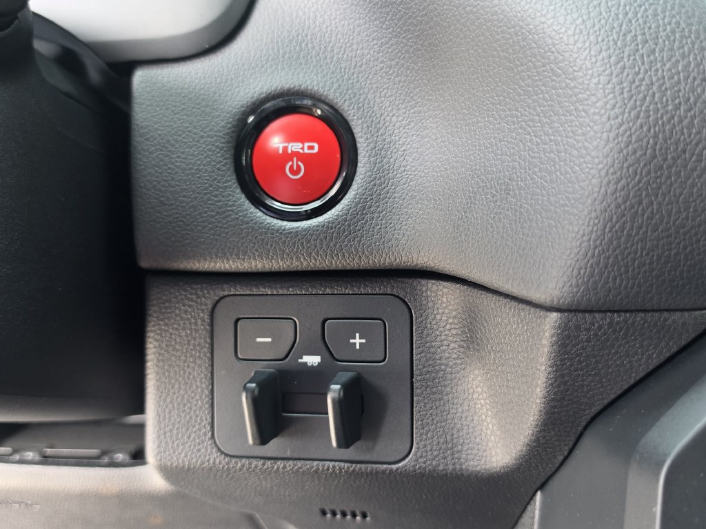 Used 2026 Toyota Sequoia TRD Pro AWD/4WD image 28