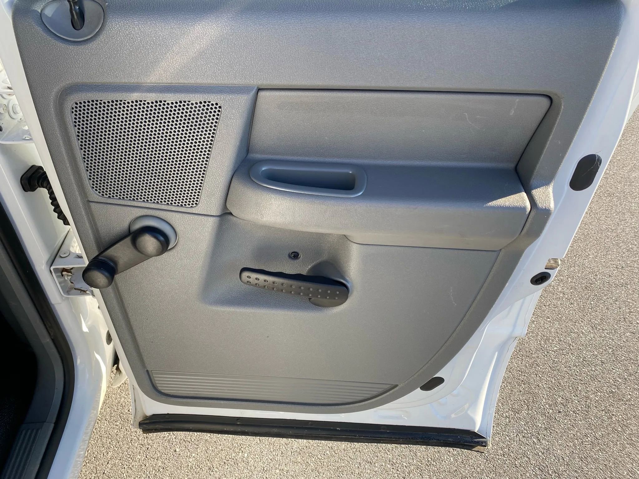 Used 2009 Dodge Ram 2500 Truck ST image 25