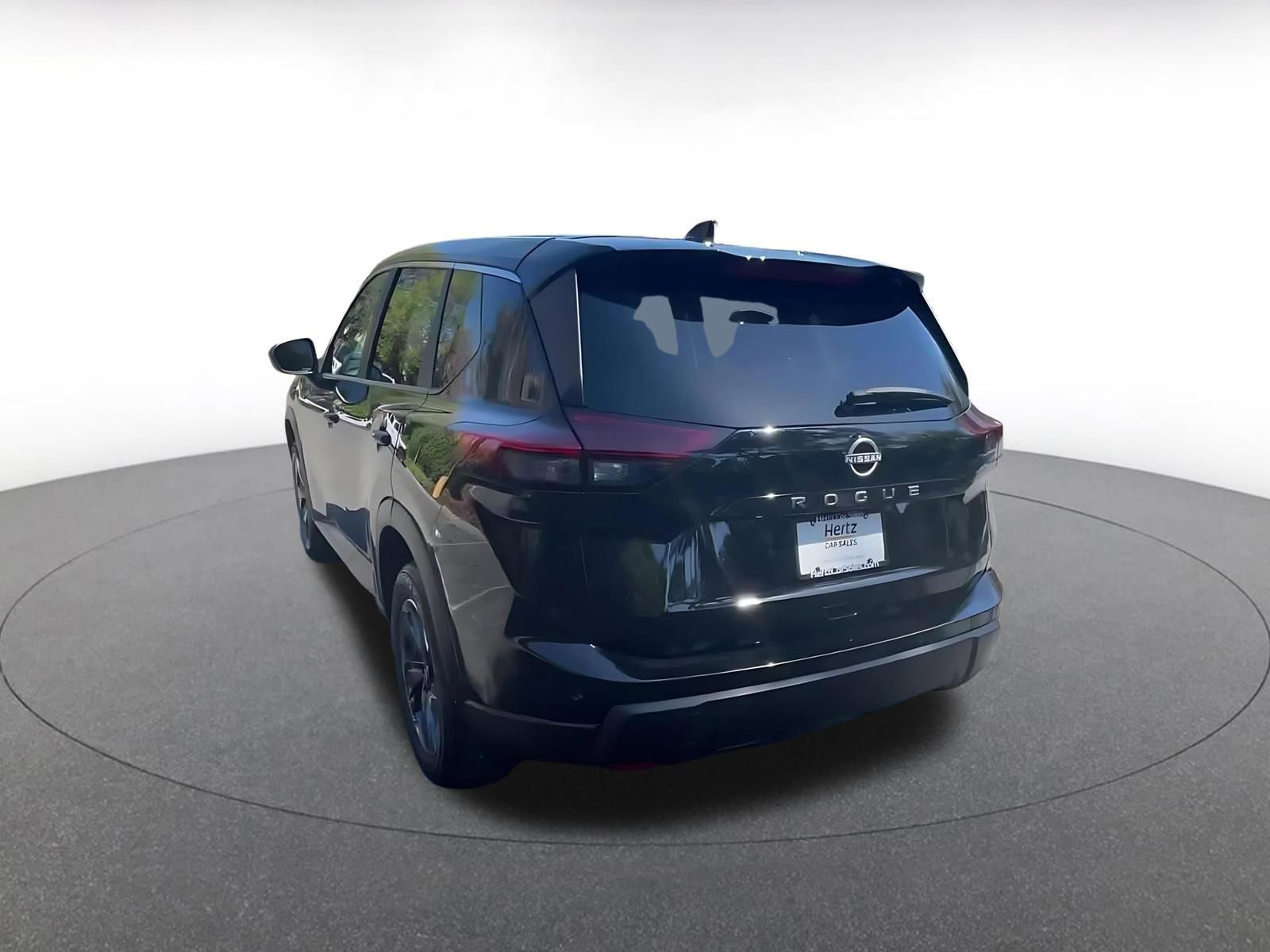 Used 2025 Nissan Rogue SV image 11