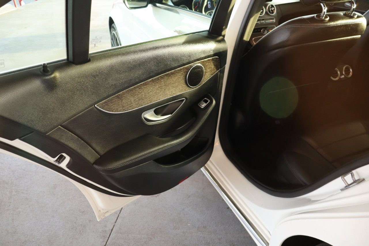 Used 2019 Mercedes-Benz C 300 4MATIC Sedan image 35