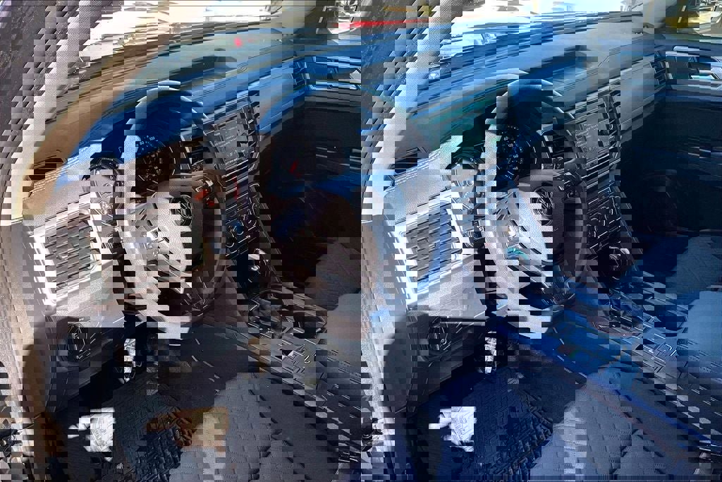 Used 2018 Volkswagen Atlas S image 14