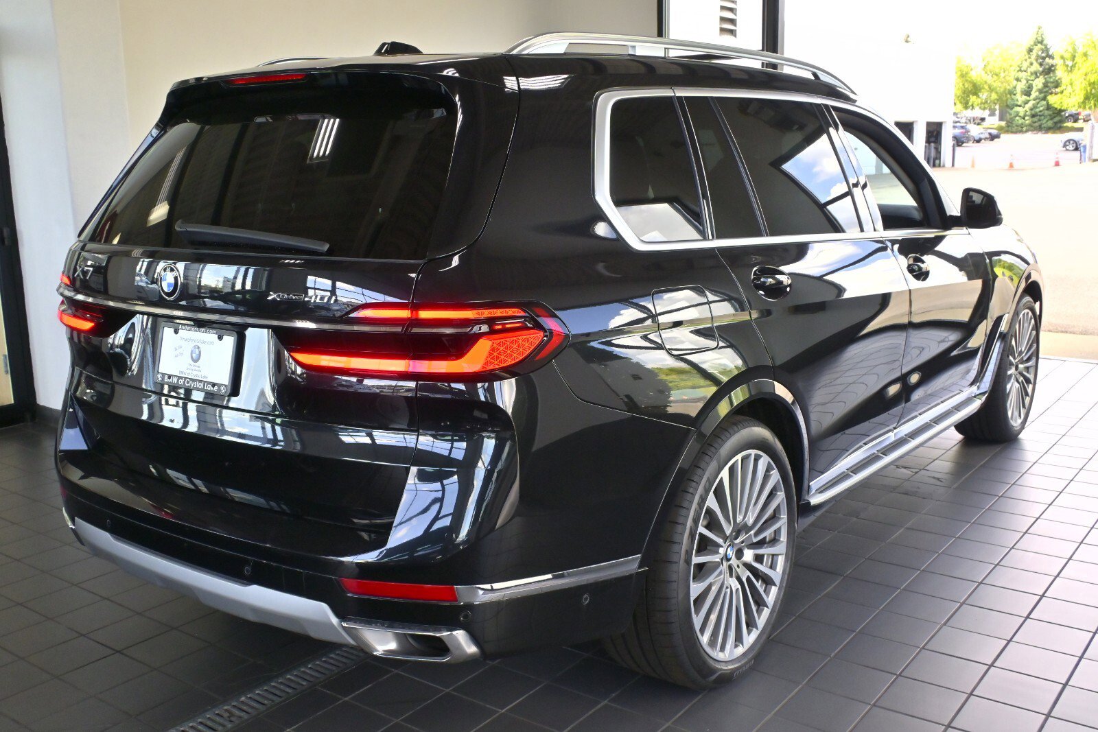 Certified 2023 BMW X7 xDrive40i w/ Executive Package image 2