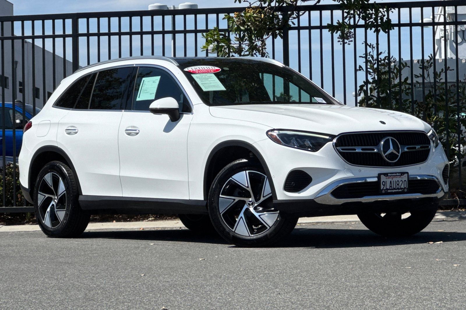 Certified 2024 Mercedes-Benz GLC 300 image 2