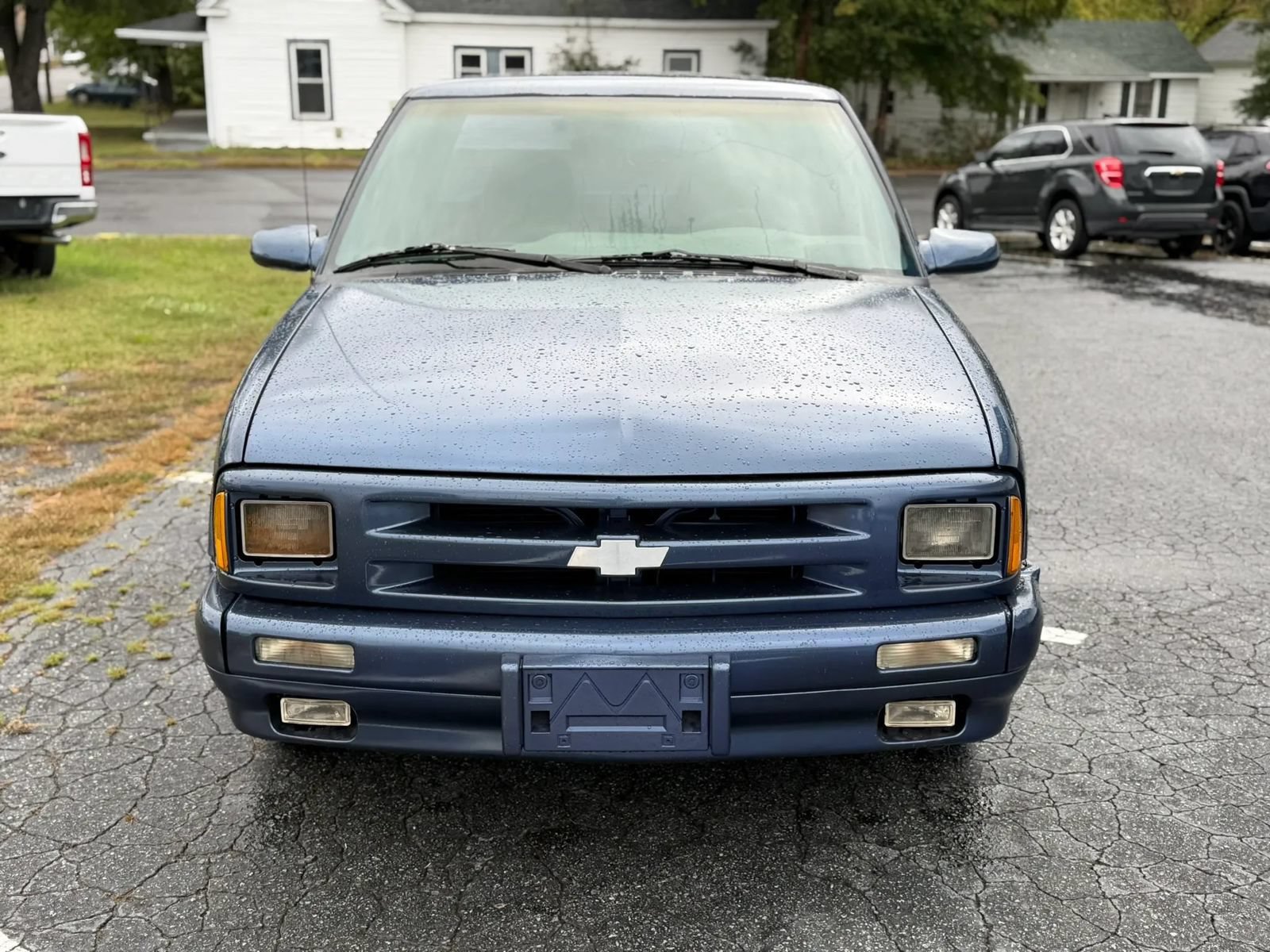 Used 1995 Chevrolet S10 Pickup LS RWD image 2