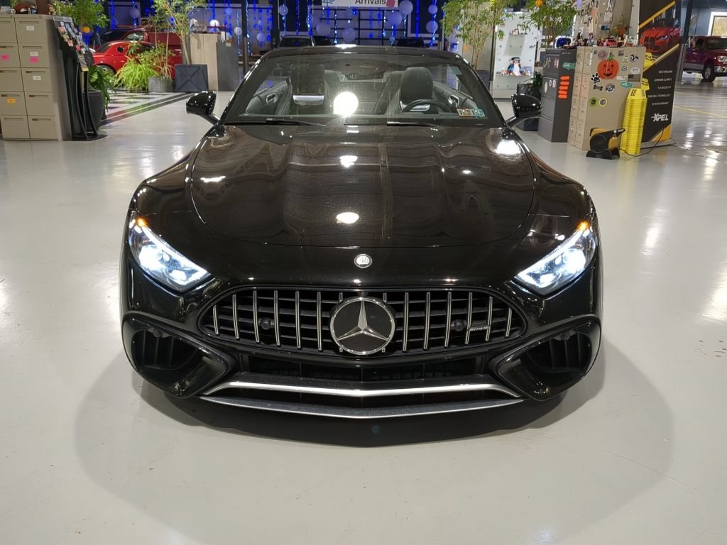 Used 2023 Mercedes-Benz SL 63 AMG 4MATIC image 3