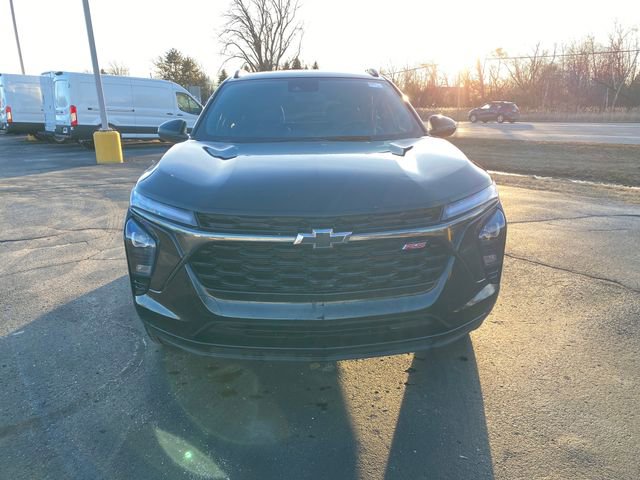 Used 2024 Chevrolet Trax RS w/ Driver Confidence Package image 12