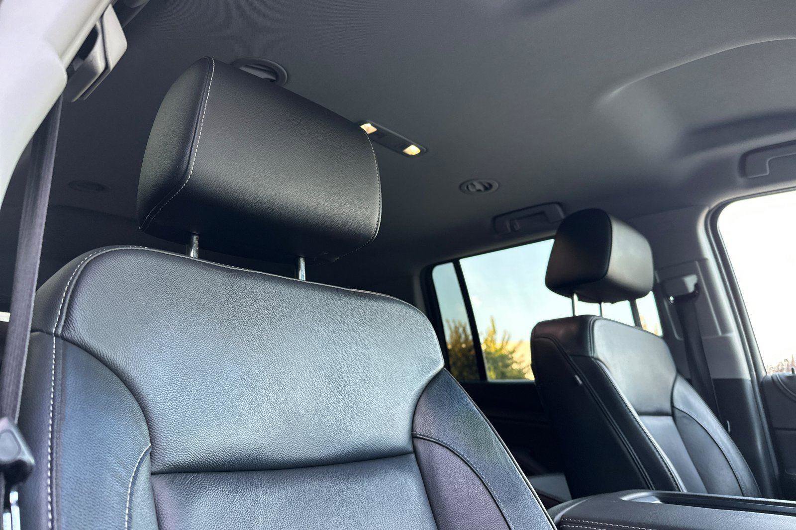 Used 2019 Chevrolet Suburban LT image 18
