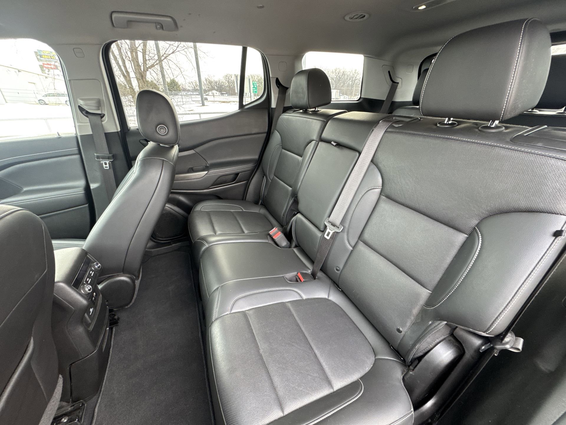 Certified 2023 GMC Acadia SLT image 20