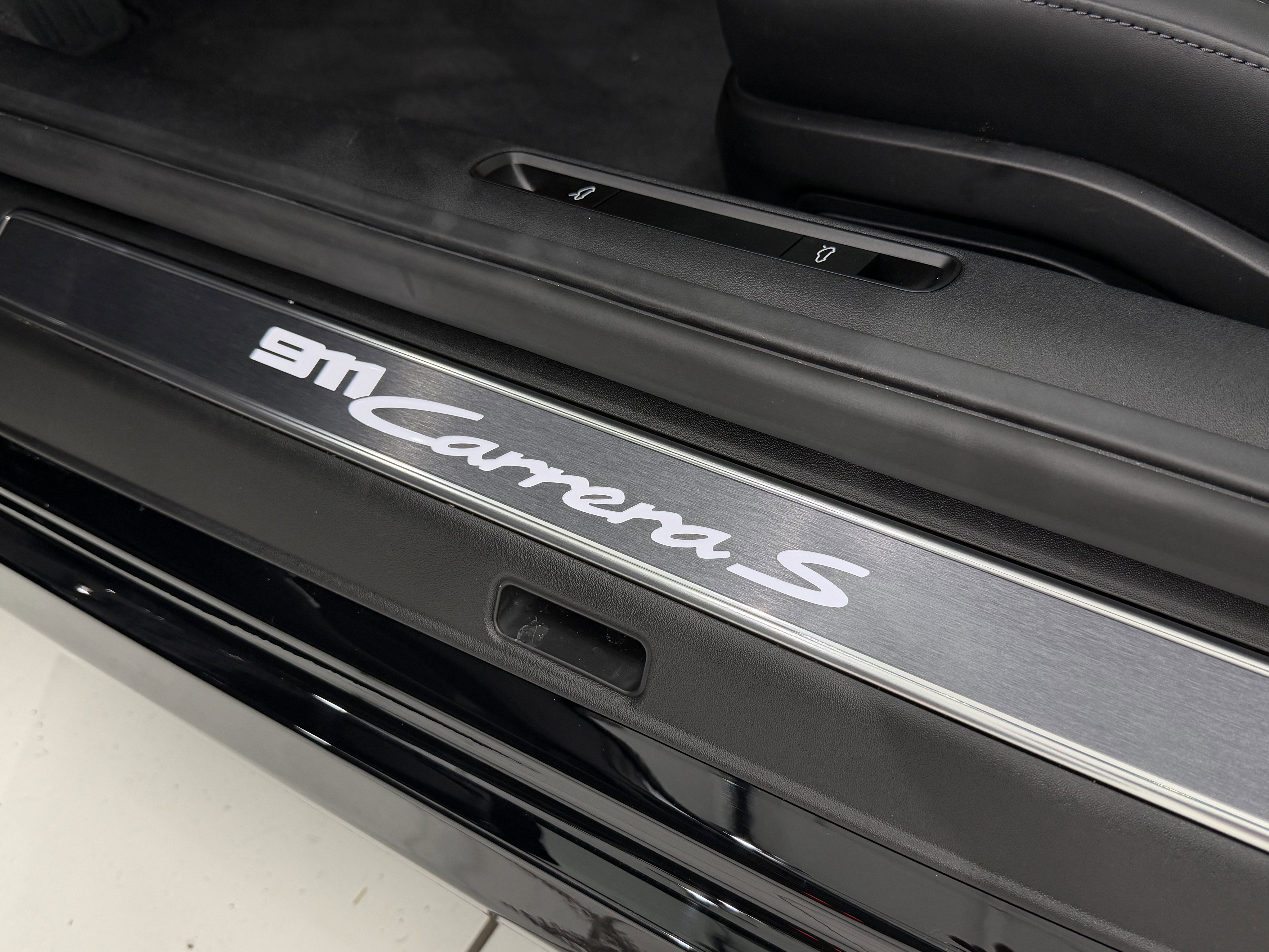 Certified 2025 Porsche 911 Carrera S image 29