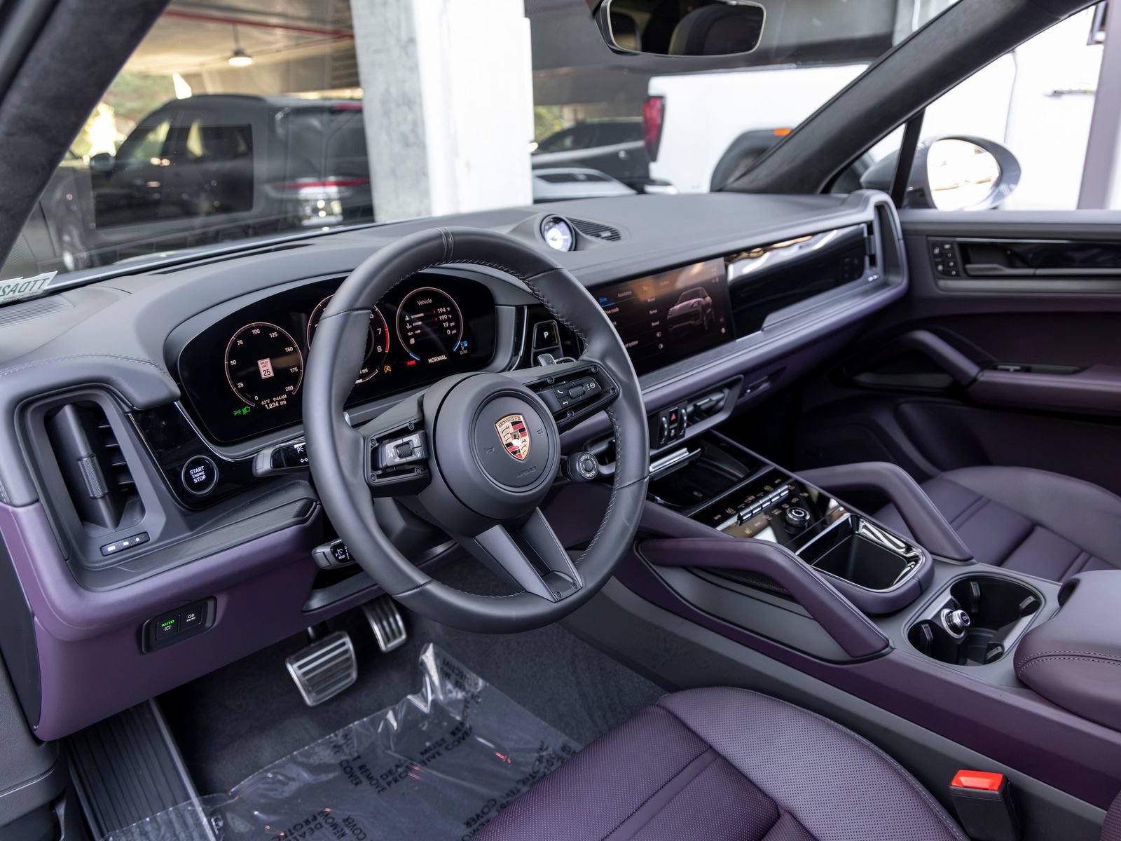Certified 2026 Porsche Cayenne GTS AWD/4WD image 4
