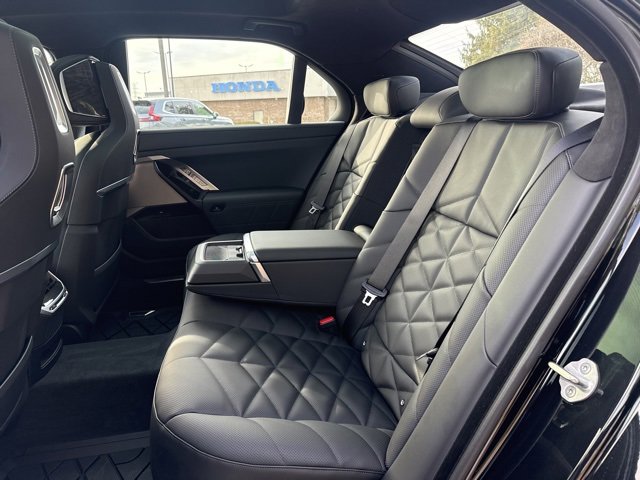 New 2026 BMW 740i xDrive image 22