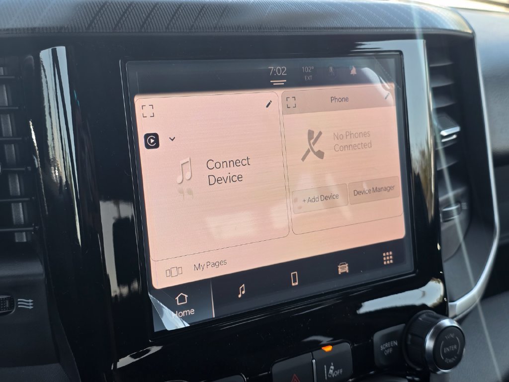 New 2026 RAM 1500 4x4 Crew Cab image 15