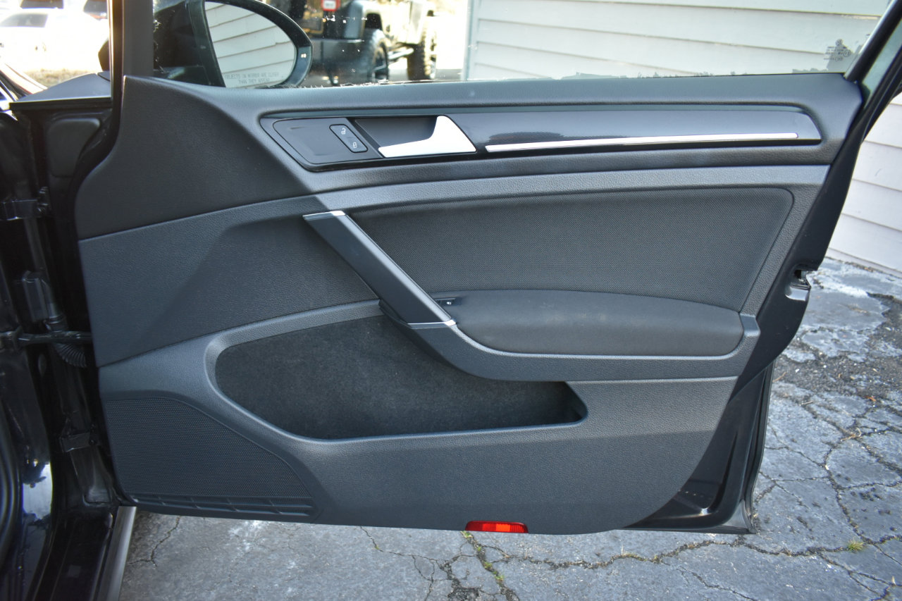 Used 2017 Volkswagen GTI S image 37