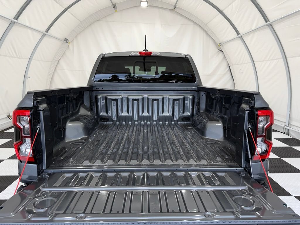 New 2026 Ford Ranger XLT w/ Black Appearance Package AWD/4WD image 4