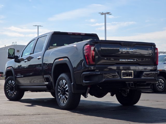 New 2026 GMC Sierra 3500 Denali Ultimate AWD/4WD image 18