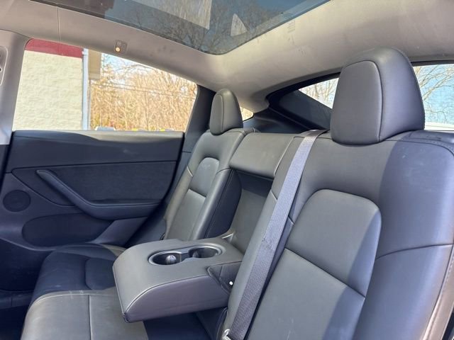 Used 2020 Tesla Model Y Long Range image 12