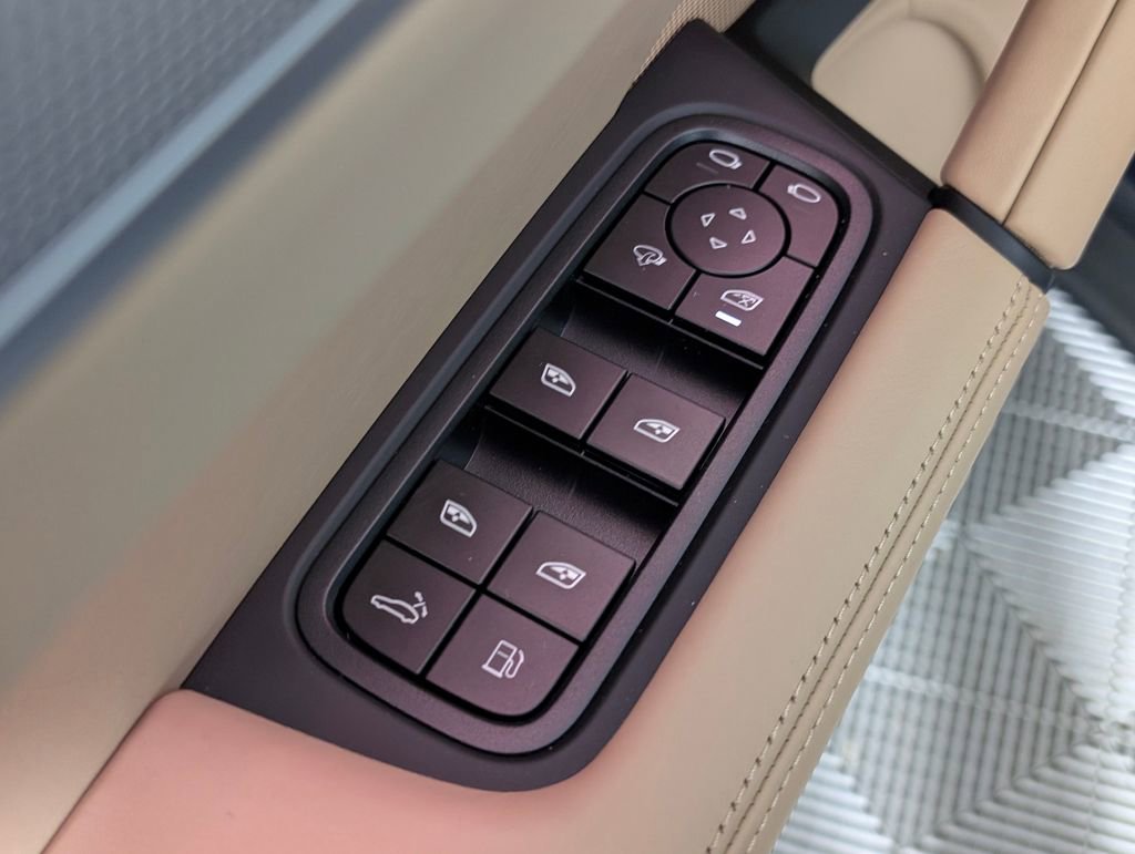 New 2026 Porsche Cayenne E-Hybrid image 26