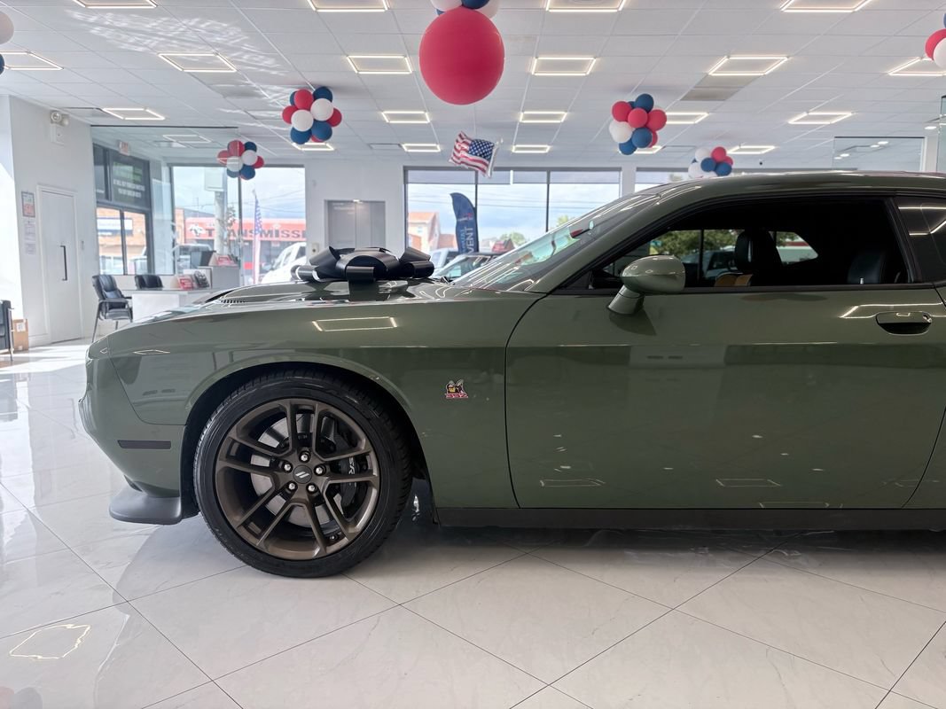 Used 2021 Dodge Challenger R/T Scat Pack w/ Dynamics Package RWD image 6