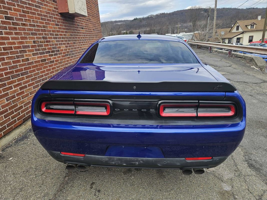 Used 2022 Dodge Challenger GT w/ Plus Package image 5