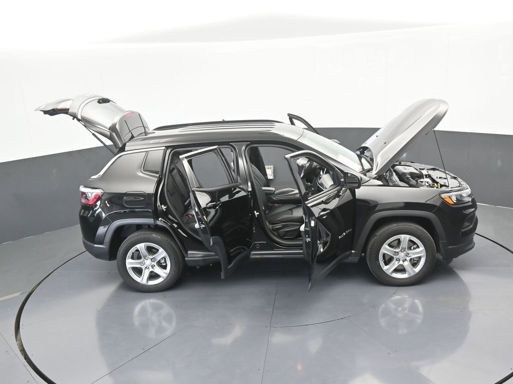 Used 2024 Jeep Compass Latitude image 66