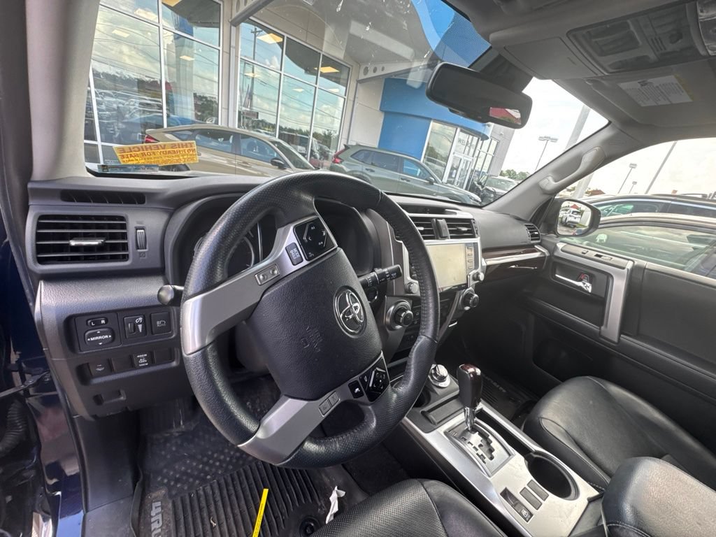 Used 2020 Toyota 4Runner Limited AWD/4WD image 7