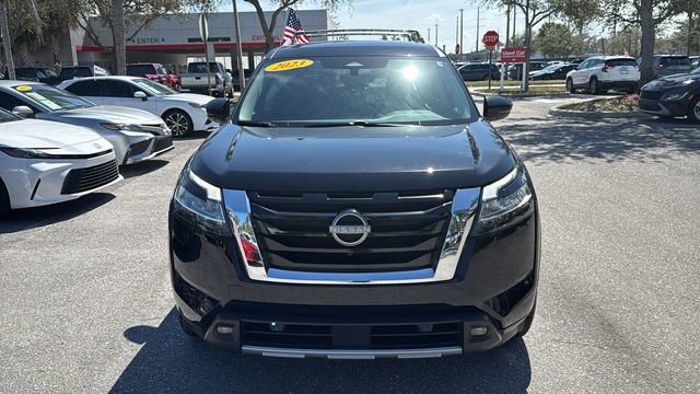 Used 2023 Nissan Pathfinder SL image 2