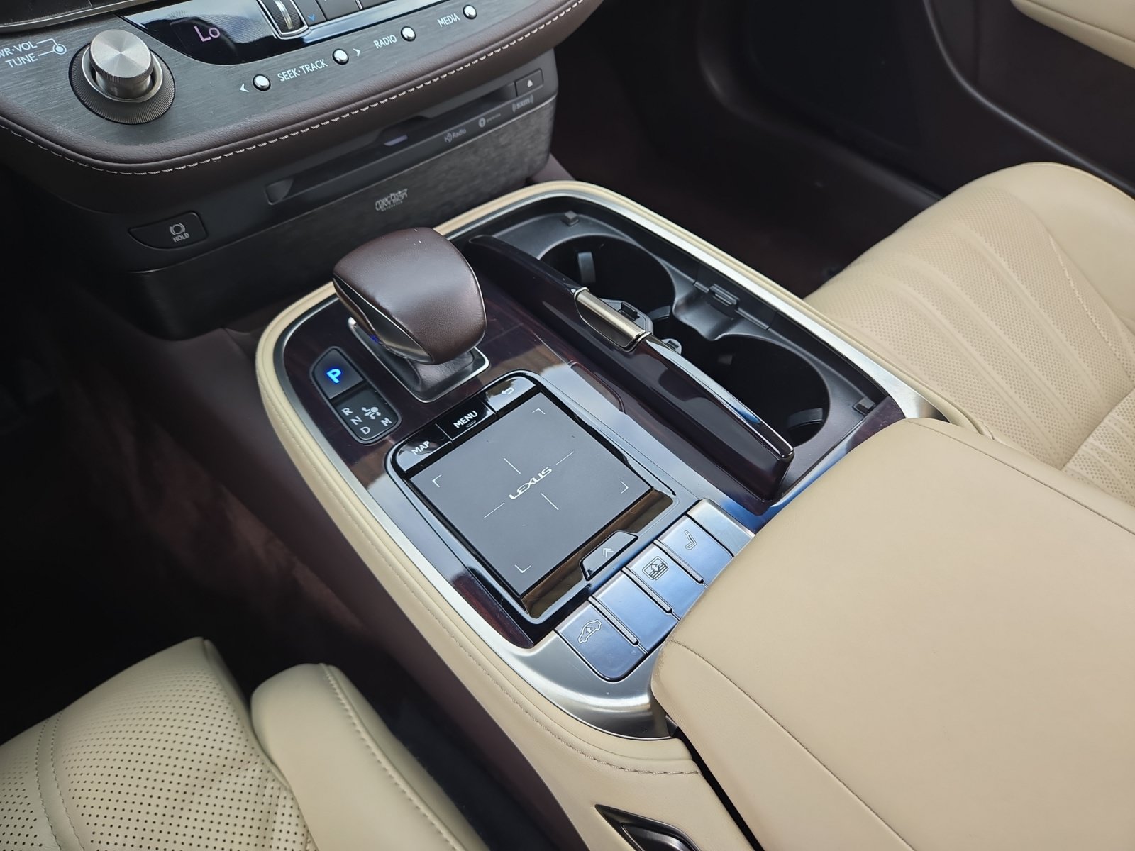 Used 2019 Lexus LS 500 w/ Interior Upgrade Package RWD image 18