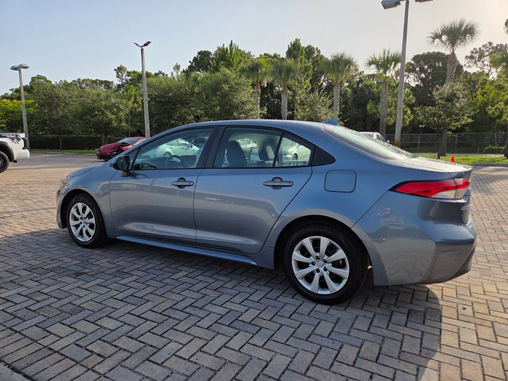 Certified 2024 Toyota Corolla LE FWD image 9