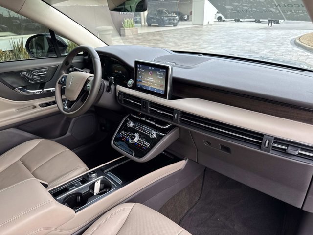 Certified 2022 Lincoln Corsair Reserve w/ Equipment Group 201A image 22