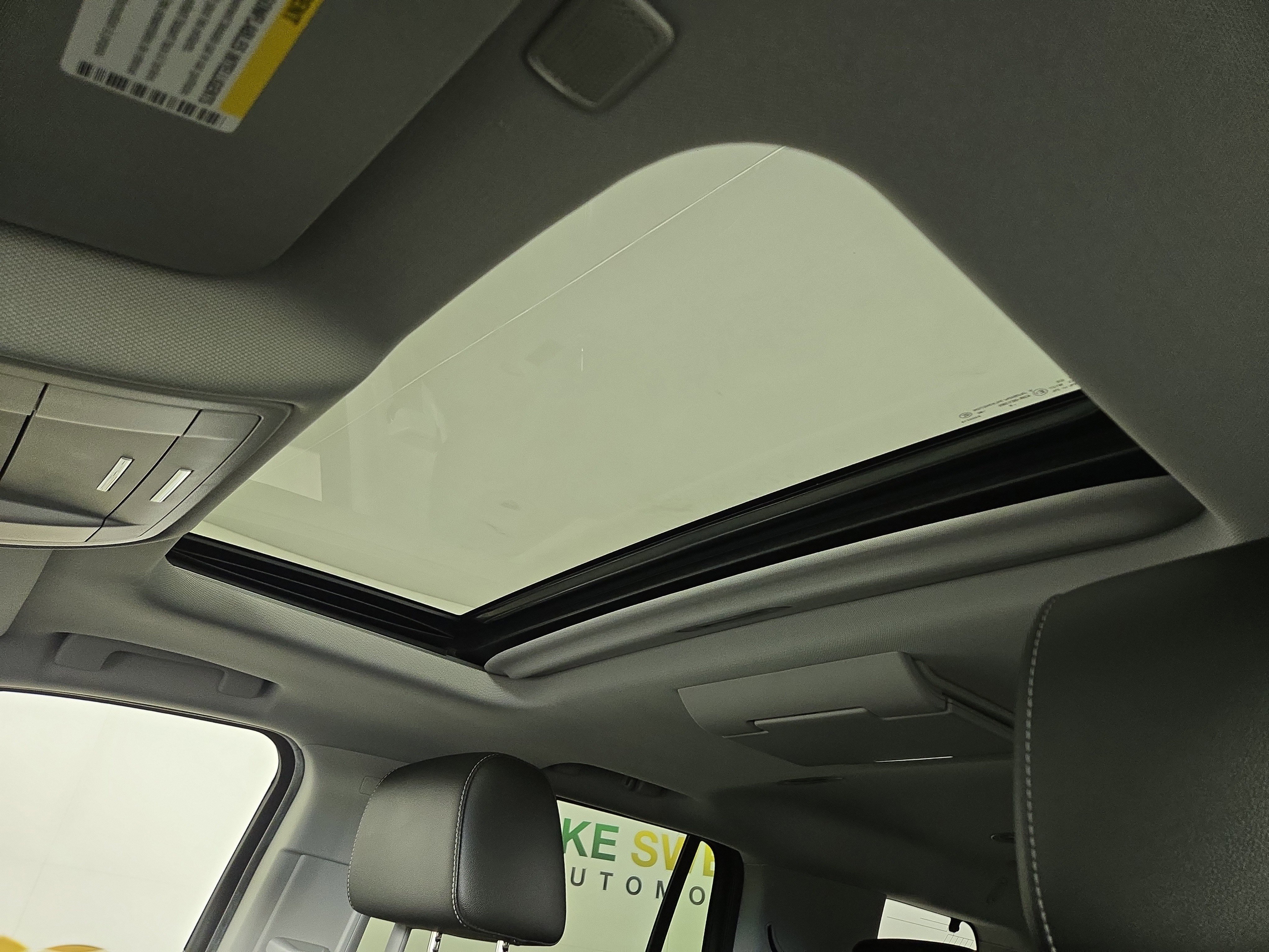 Used 2018 Chevrolet Tahoe Premier image 23