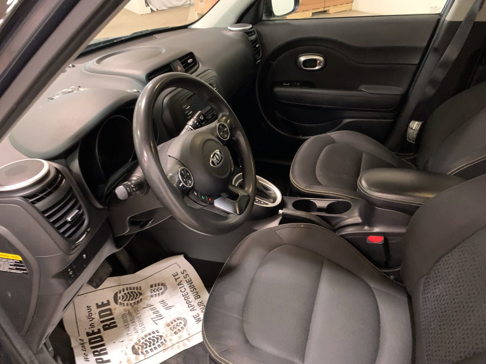 Used 2016 Kia Soul + image 10